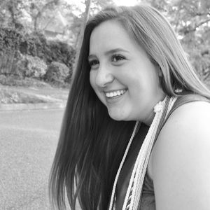 Meet your Posher, Olivia